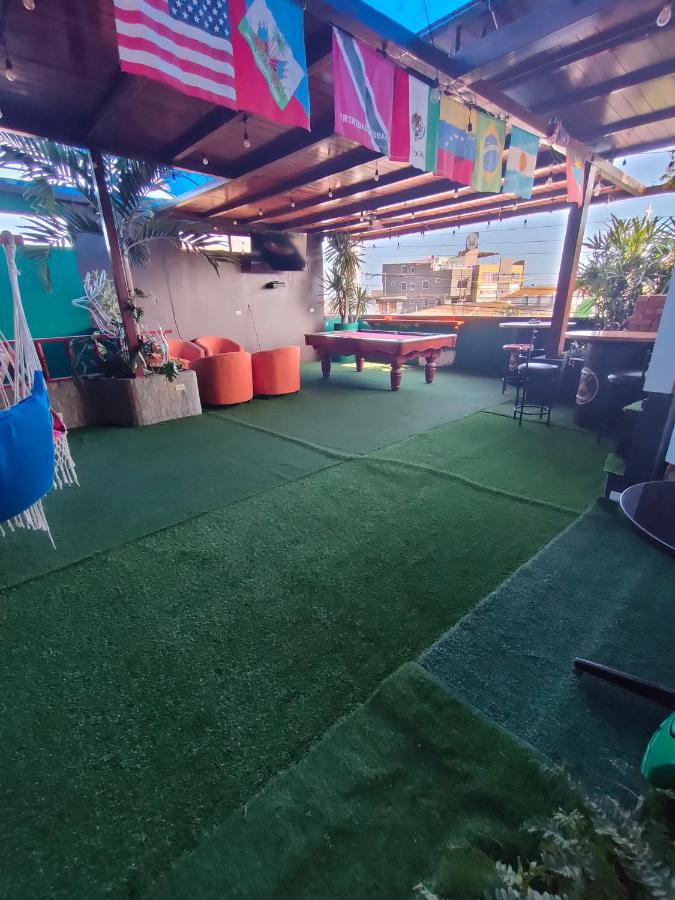 פוארטו בקריסו מורנו Hotel Los Algarrobos מראה חיצוני תמונה